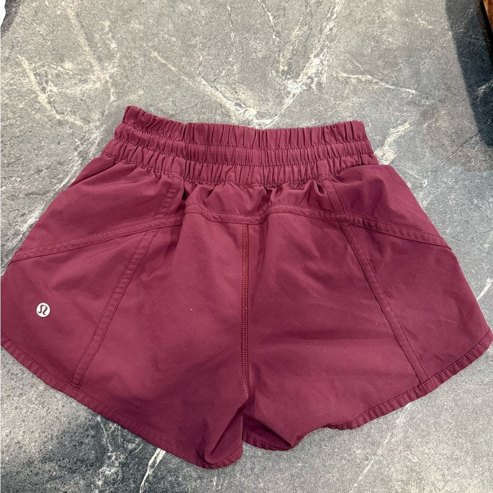 Lululemon Speed Up Shorts 2.5”